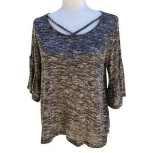 Caution to the Wind Womens Size M Gray Knit Blouse Bell Sleeve Stretch Top New​​